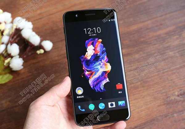 美图M8和一加手机5哪个好用 一加5和美图M8区别对比评测