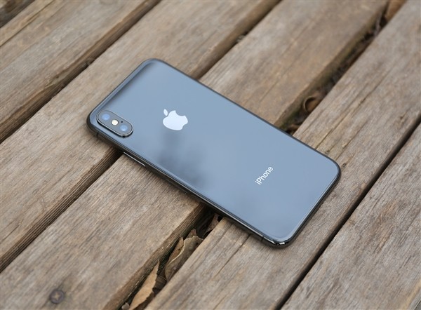 iPhone X Plus/廉价版iPhone X曝光：苹果要加入双SIM卡！