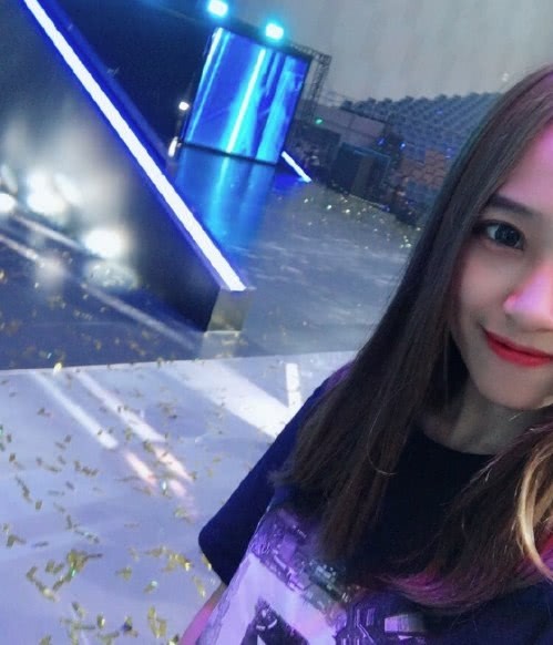 LPL裁判小姐姐微博名字叫什么 妖风小姐姐个人资料介绍