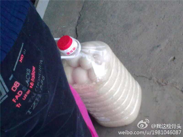 鸡蛋怎么装进油桶里的 油桶怎么装鸡蛋