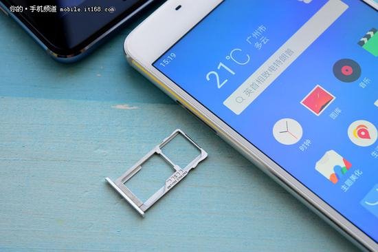 智能手机实用功能排行榜:手电筒高居榜首