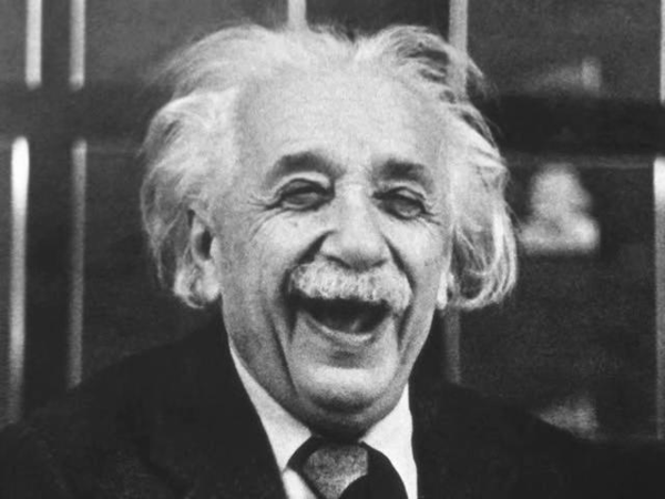 爱因斯坦吐舌照走红看看这些被网友玩坏的表情包!
