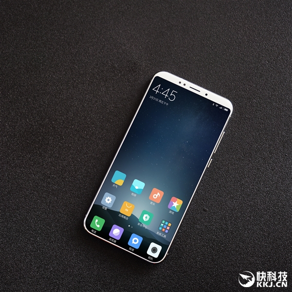 小米6真机曝光！全面屏+双摄+3D生物指纹识别