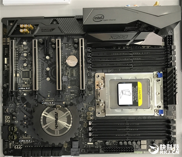 华擎X399主板详解：AMD 16核爆发就靠它了！