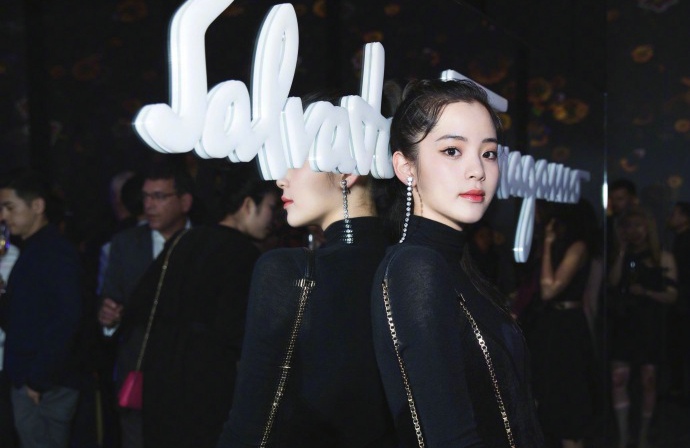 我是招娣儿 让我进去是什么梗 我是招娣儿!摔碗那个什么意思